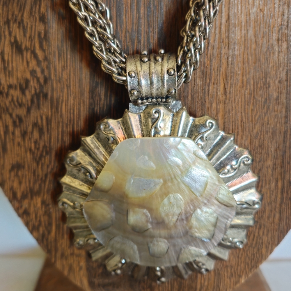 Anthony Alexander Sea Shell and Metal Design Necklace